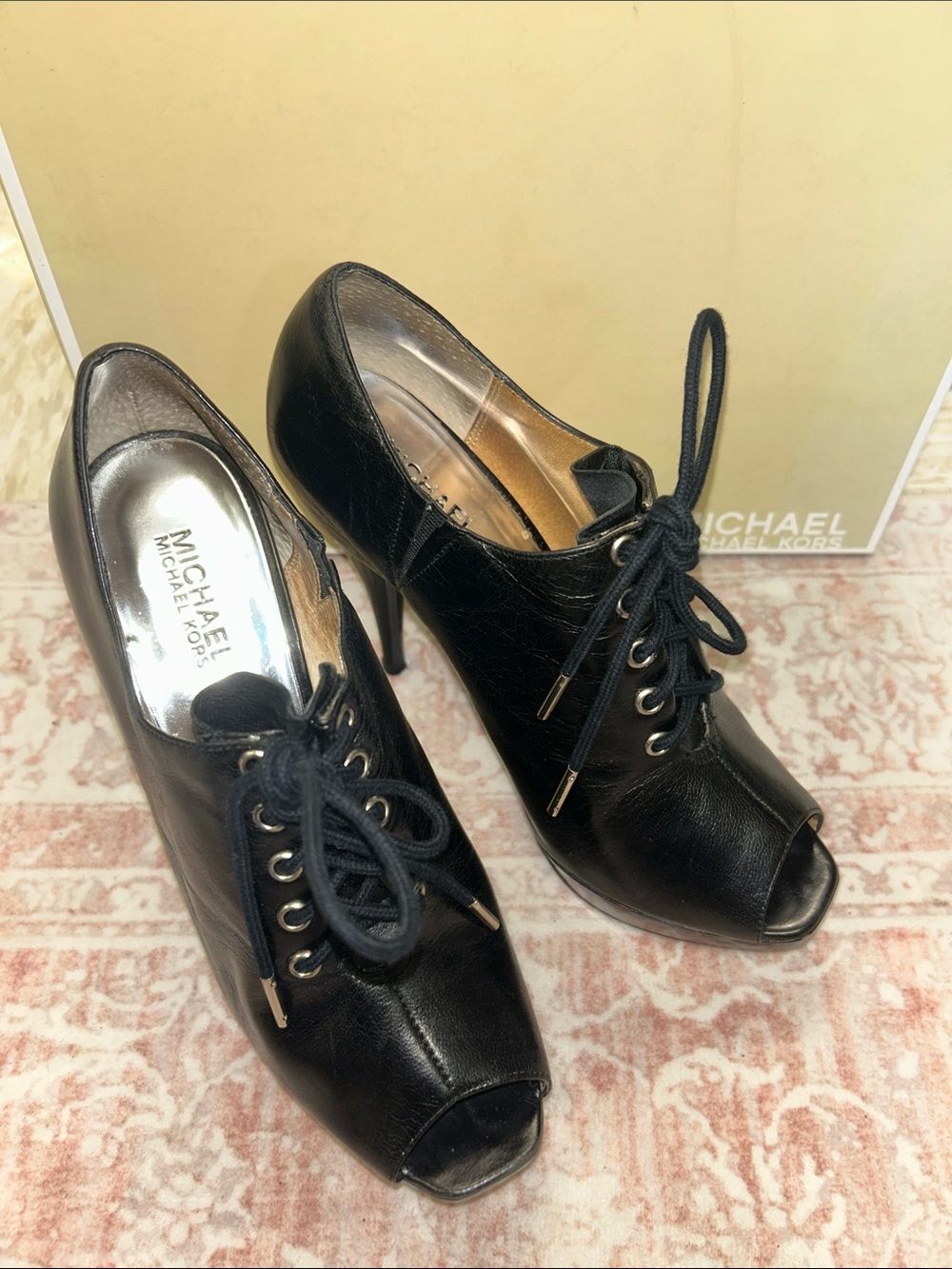 EUC MICHAEL Michael Kors Black Leather Lace-Up Peep Toe Stiletto Heels